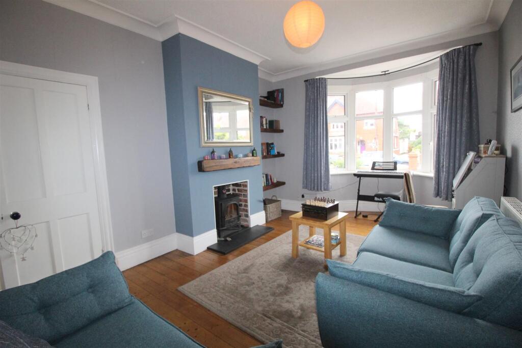 Cartmell Road, 13 Reception Room One.JPG