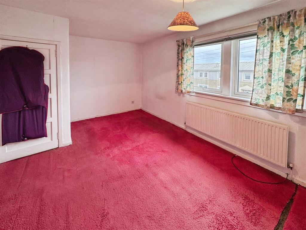 Master Bedroom 3.jpg
