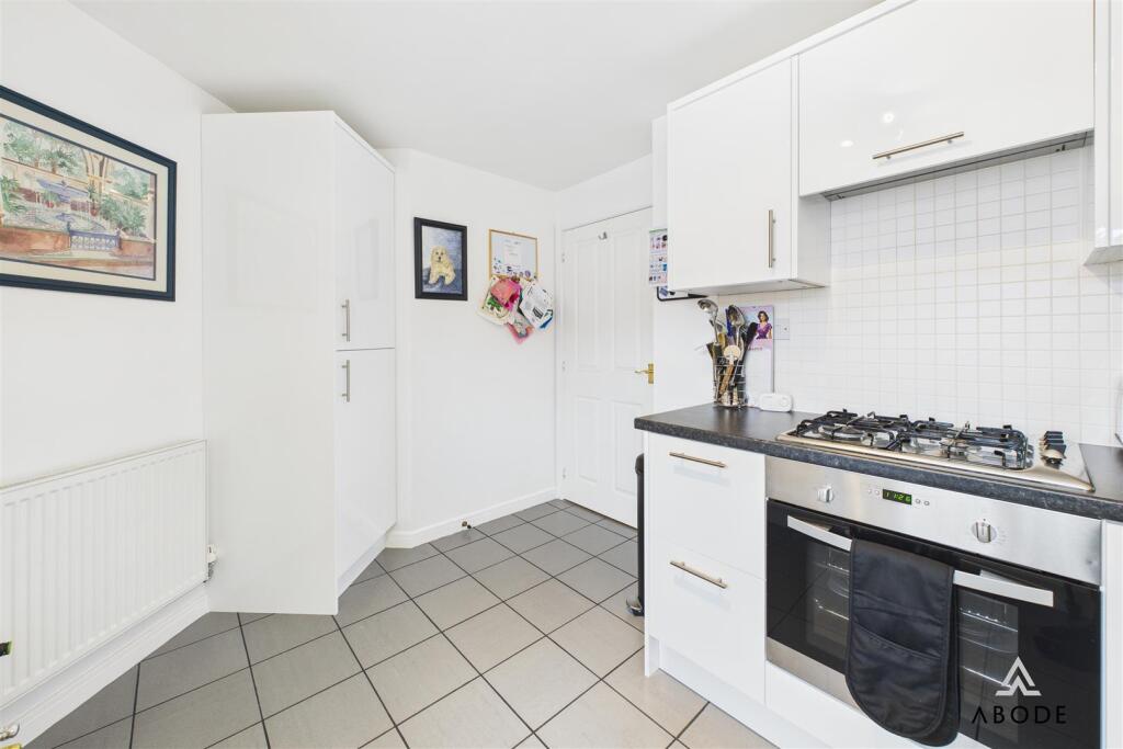 CAM02544G0-PR0253-STILL007.jpg
