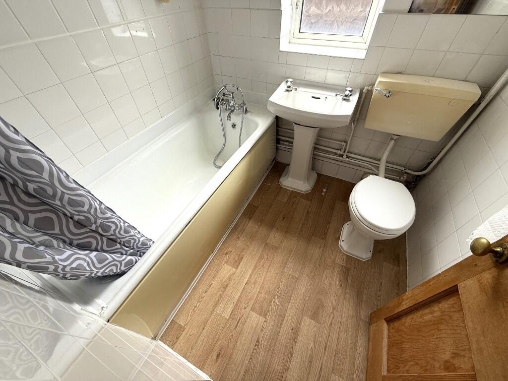FITTED BATHROOM