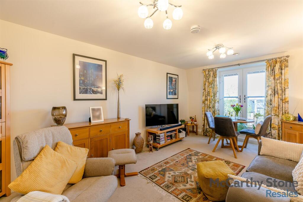 8642581-interior03.jpg