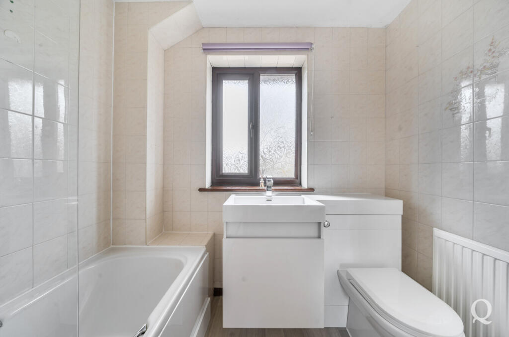 ef7e9a7f-8c50-417...