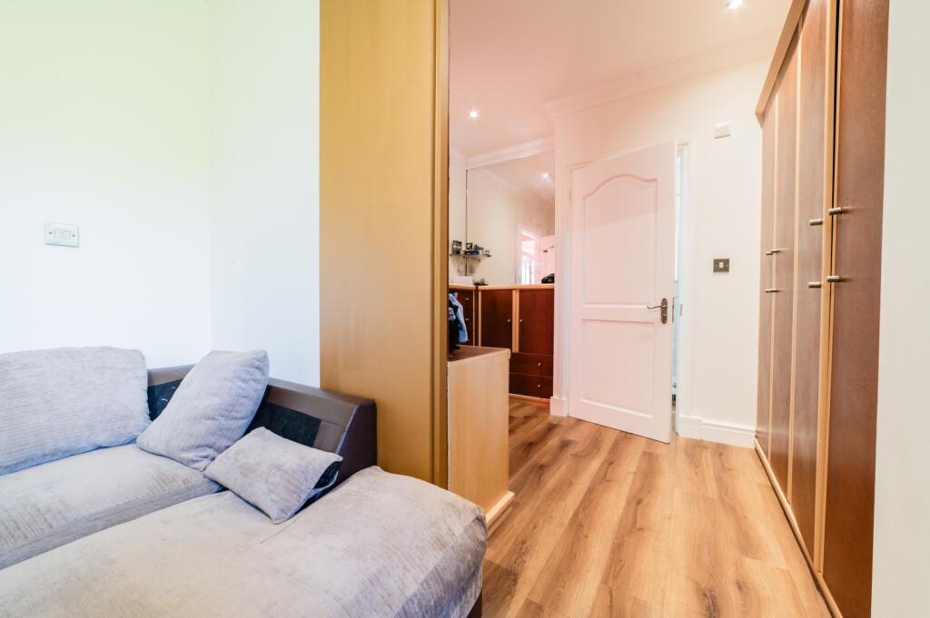 Award-winning Media team on EVERY Listing_20