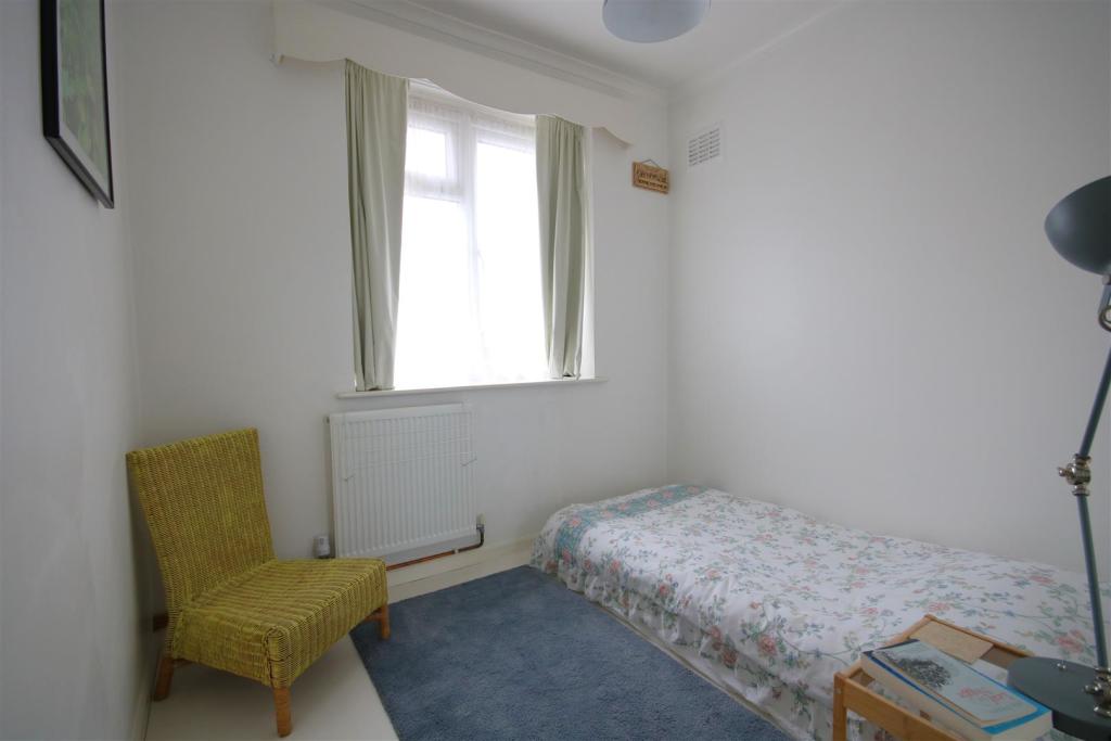 bed3.JPG