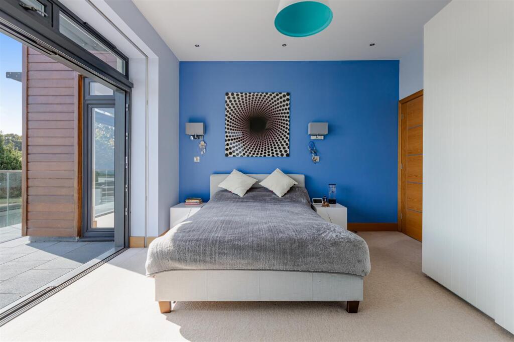 A43 - Bascombe Road, Brixham, Eastleigh House - 25