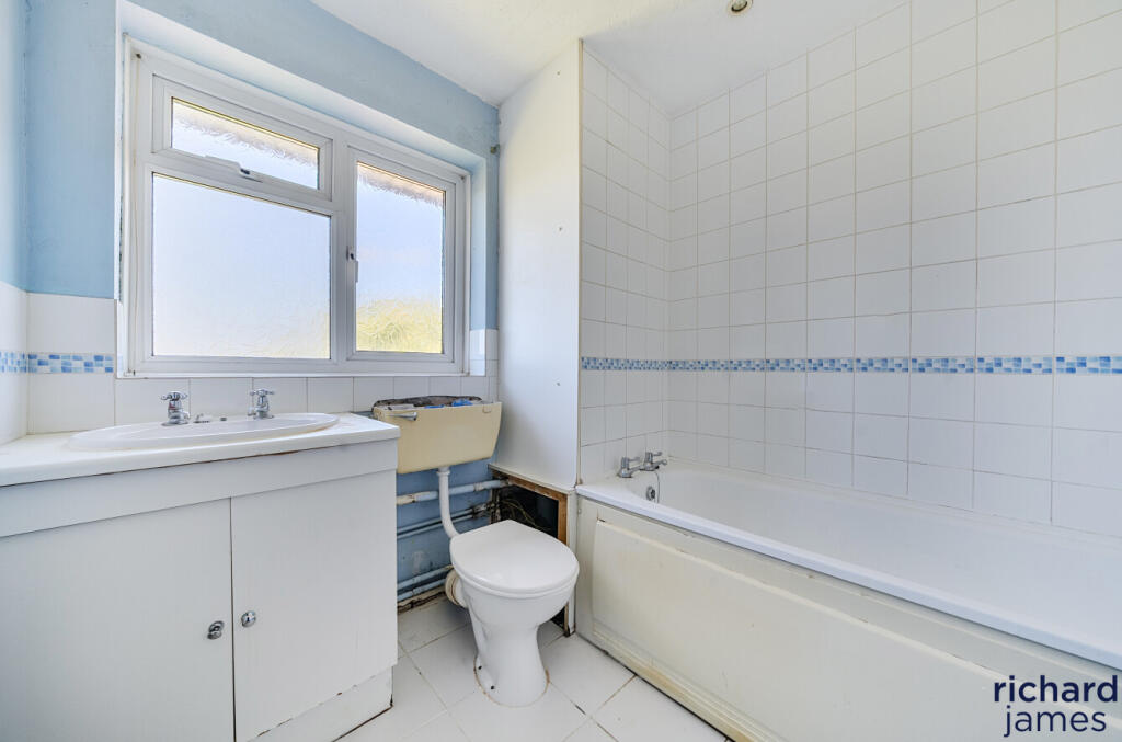 0e78d9604ce44775926a1ff3a4982777