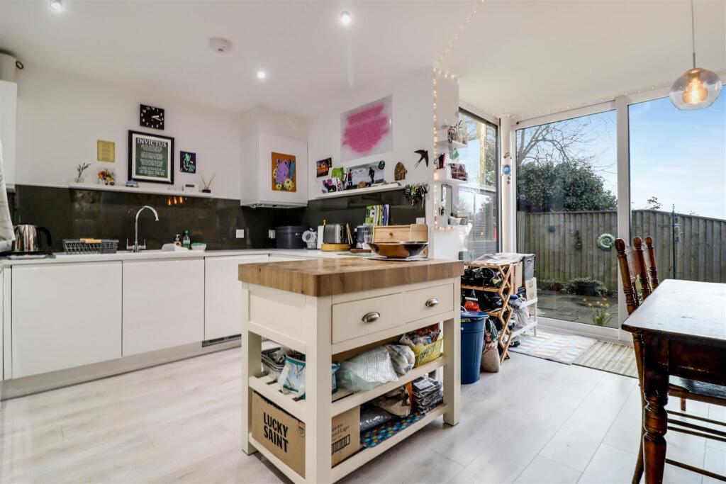 Kitchen Diner