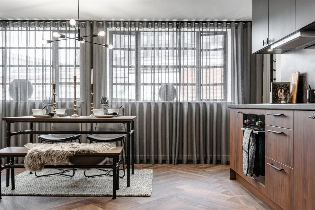 GSH Showhome 84 LR - by Ralph Media Group 04073.jp