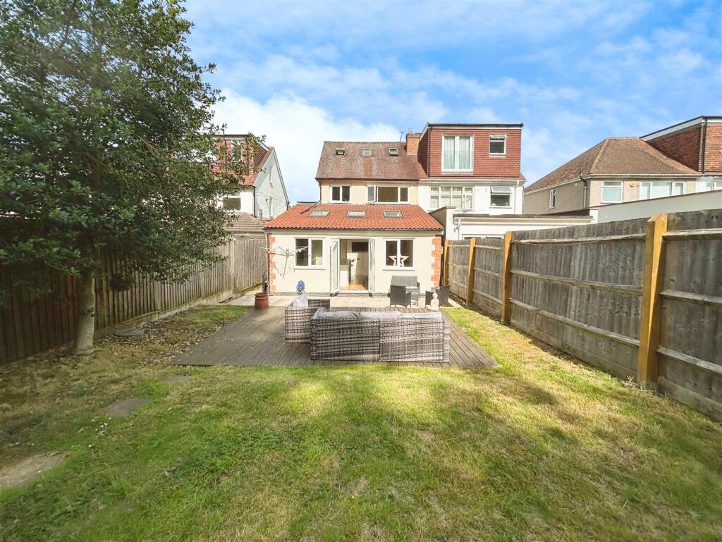 8e75ad24--4B1A-B199-27C4EC3899DA-40241-00001A6FB9B