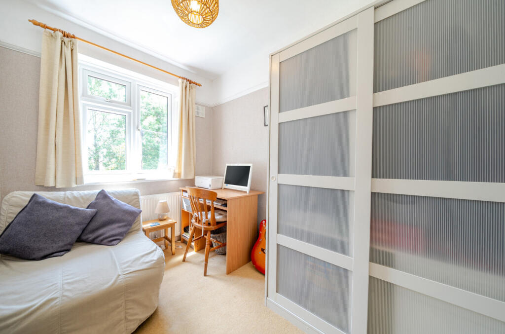 1315940-18-685c19...