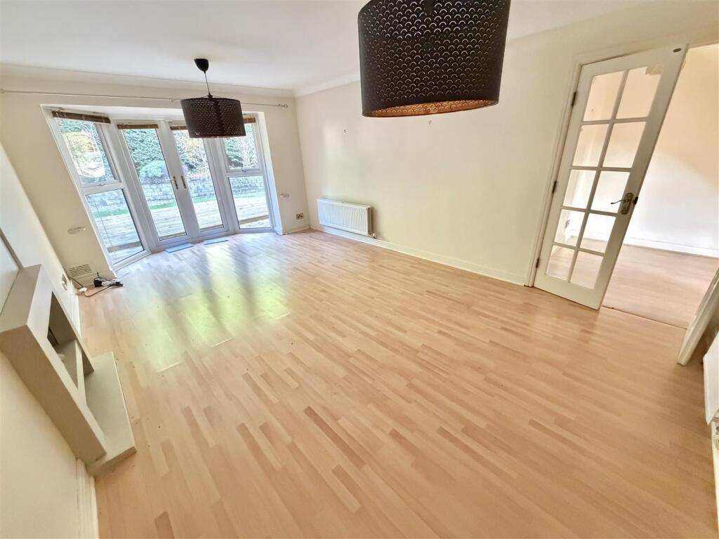 Lounge 2