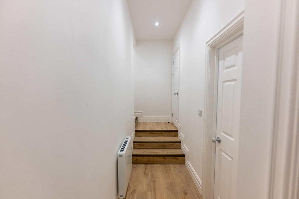Flat 6 13-14-8
