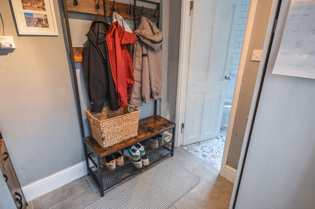 Utility/ Cloakroo...