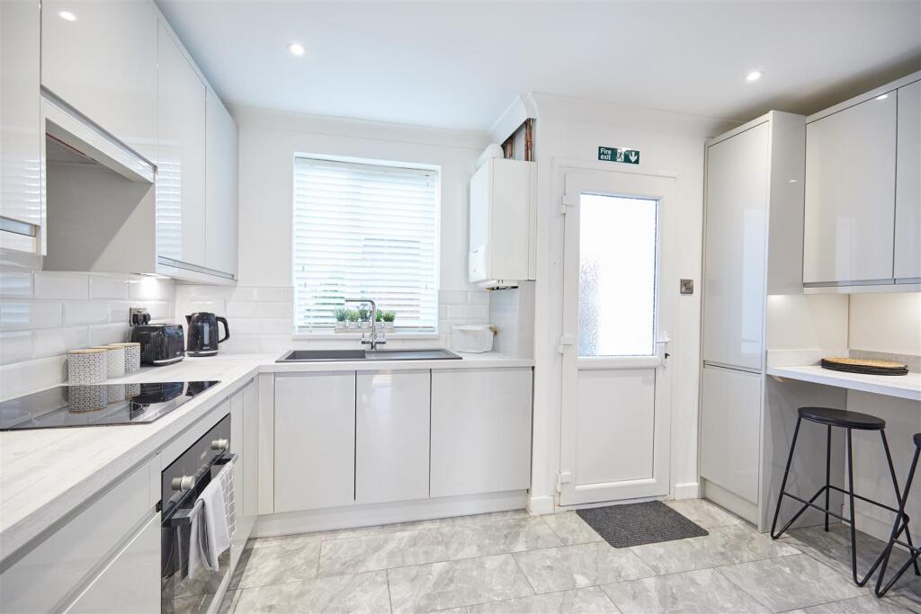 Naismith Road 14.jpg