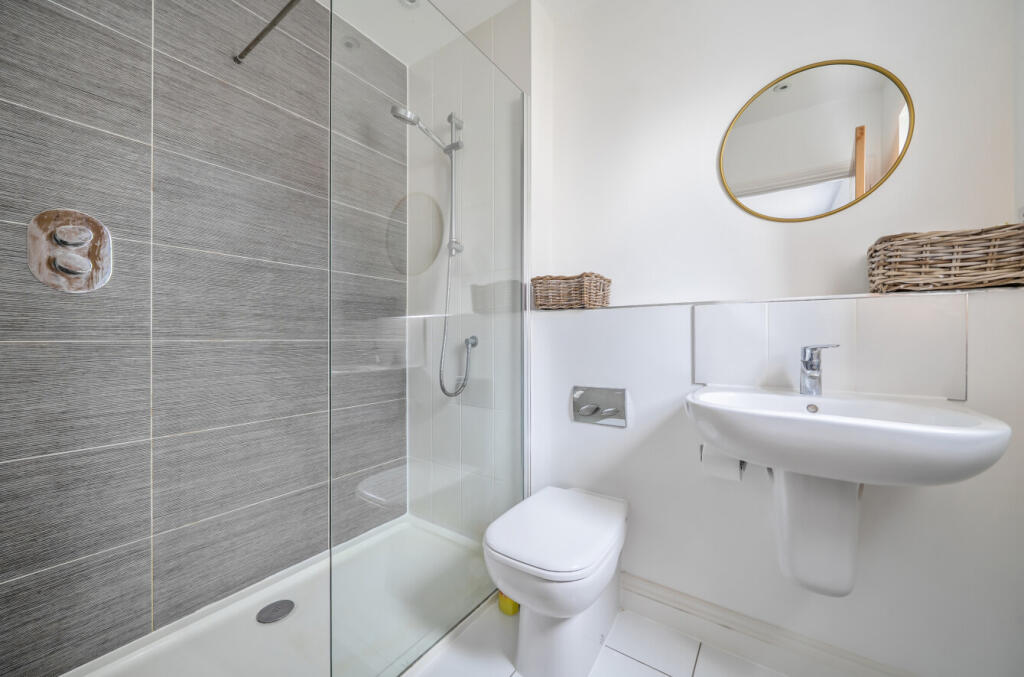 En Suite Shower Room