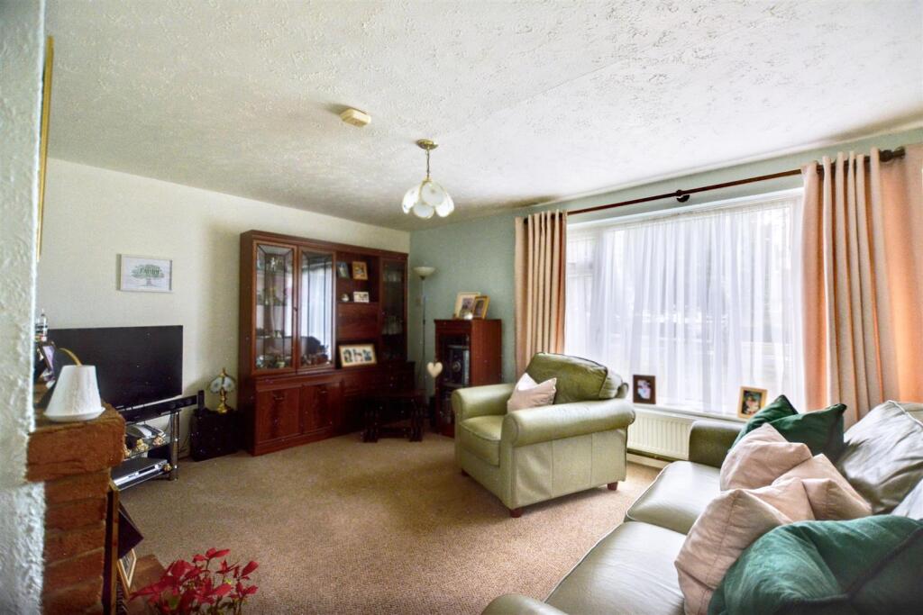 Lounge_1.jpeg
