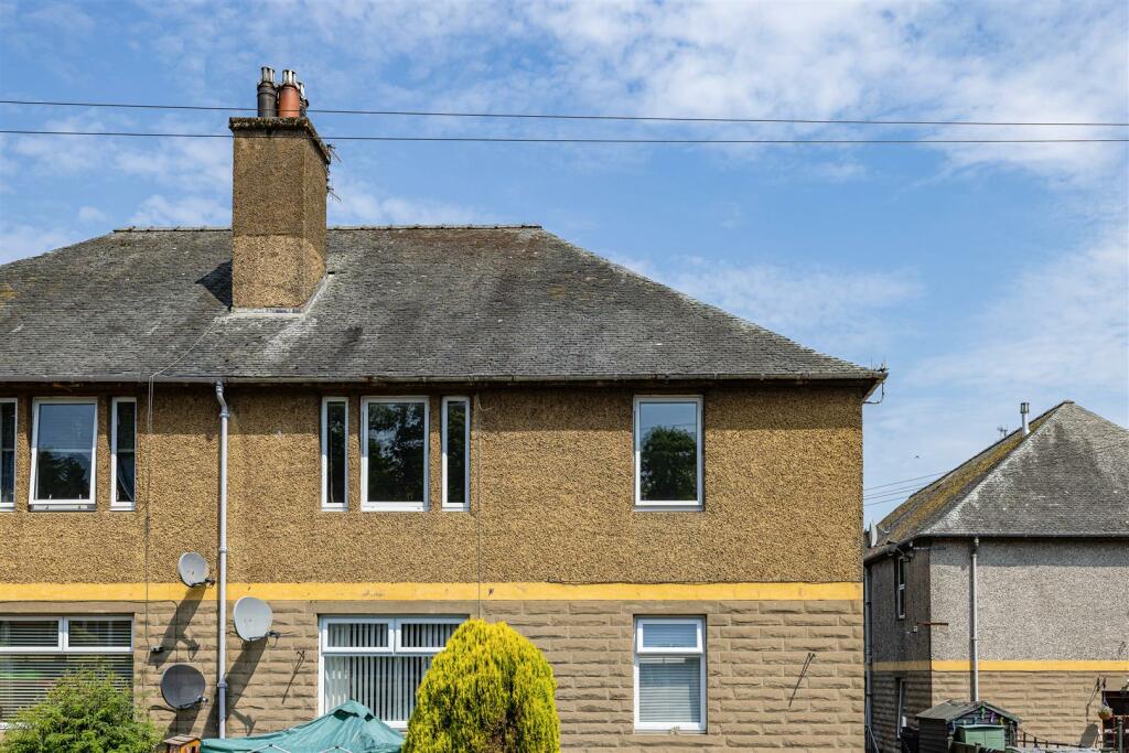 23 Tweed Crescent Galashiels 03.JPG