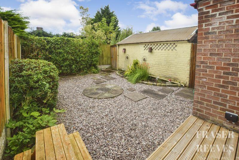 REAR COURTYRD GARDEN