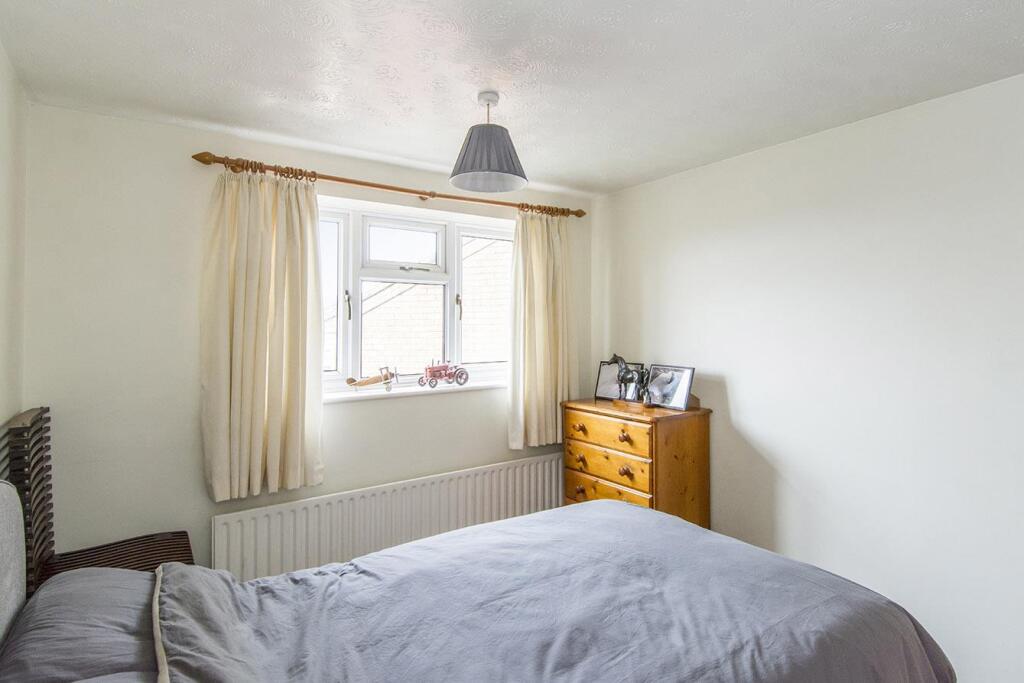 Bedroom One Photo Two