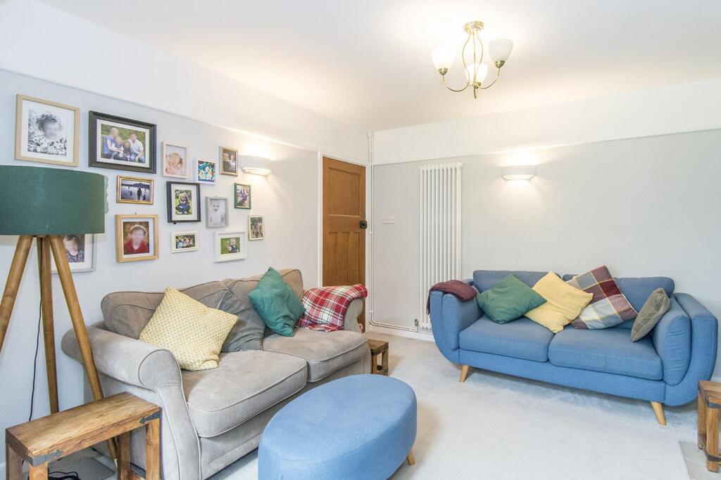 (Snug/Sitting Room Photo Two)