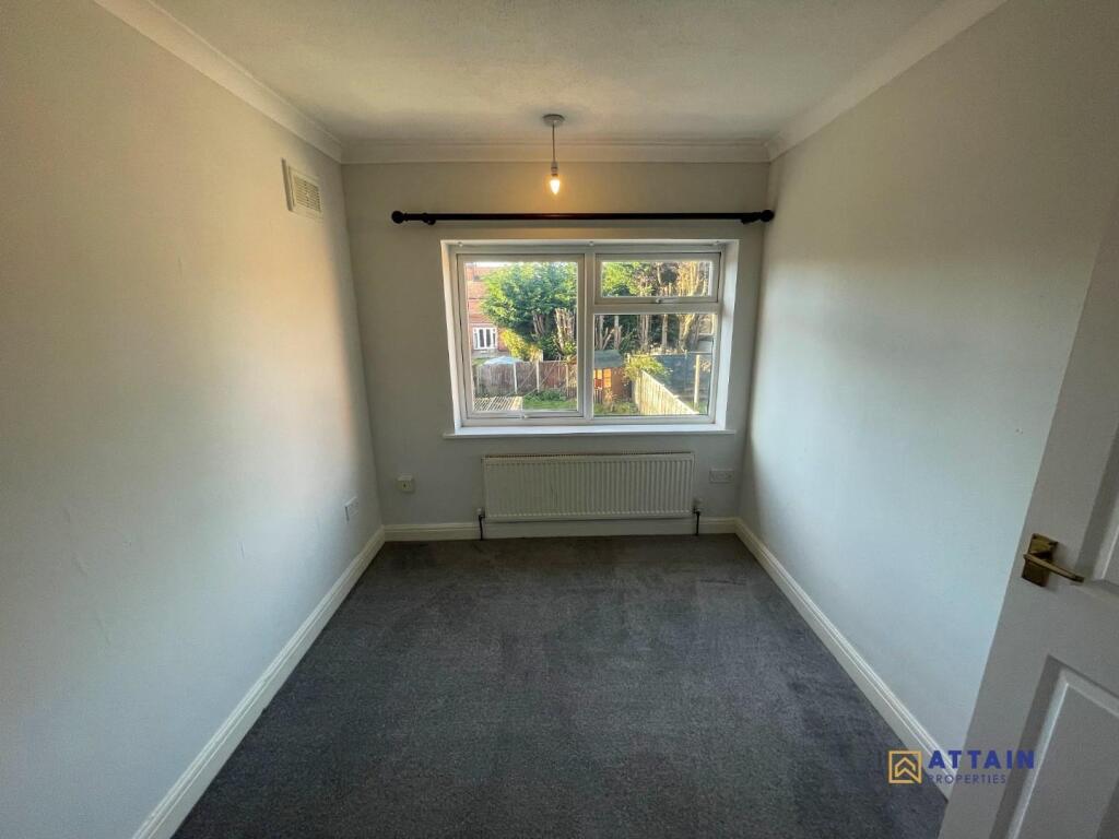 Bedroom 2 Flip.jpg