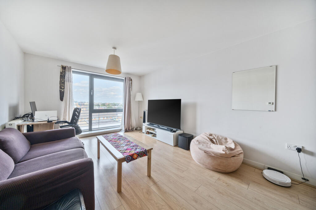 1324296-4-6874d1e...