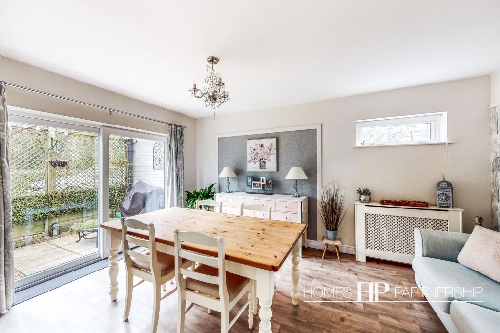 Annexe/dining room/bedroom