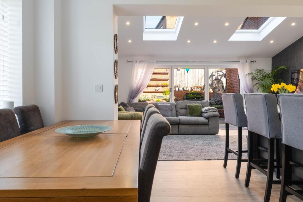 MAGNIFICENT OPEN PLAN KITCHEN/DINING/FAMILY ROOM