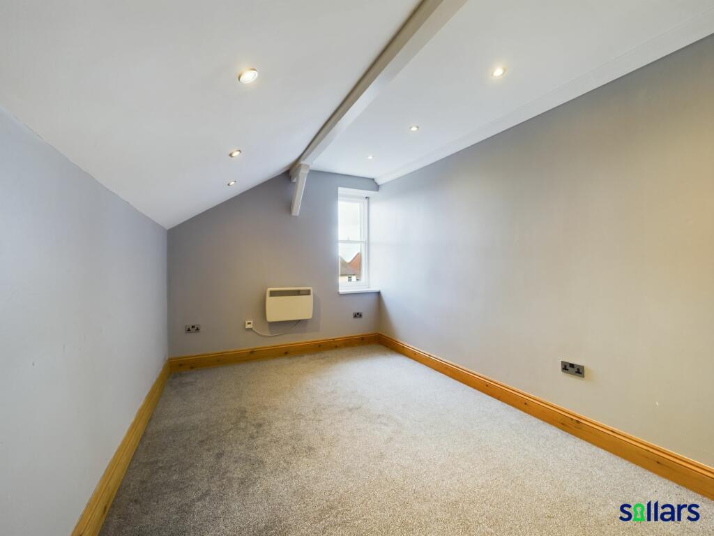 Apartment 5 - Bedroom Two