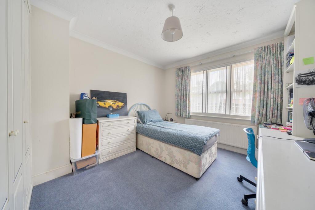 1328887-5-687e58e...