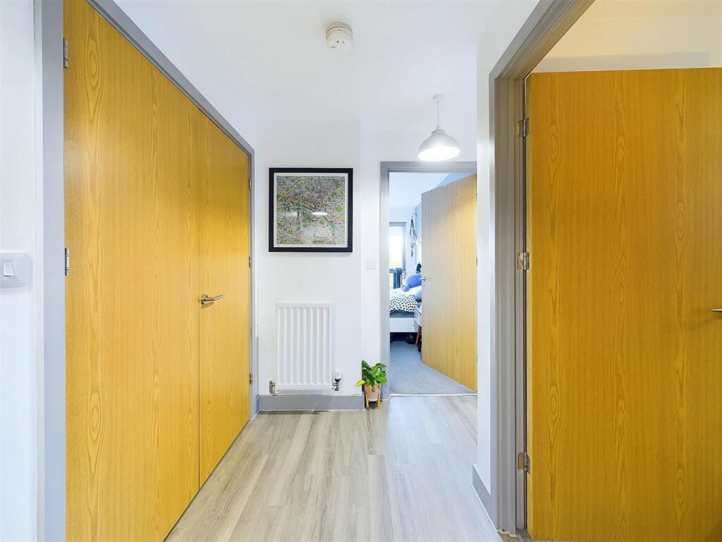 13 - Two-Bedroom Flat for Auction, Paintworks, Bri
