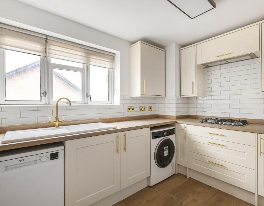 Sidney Street, London, E1