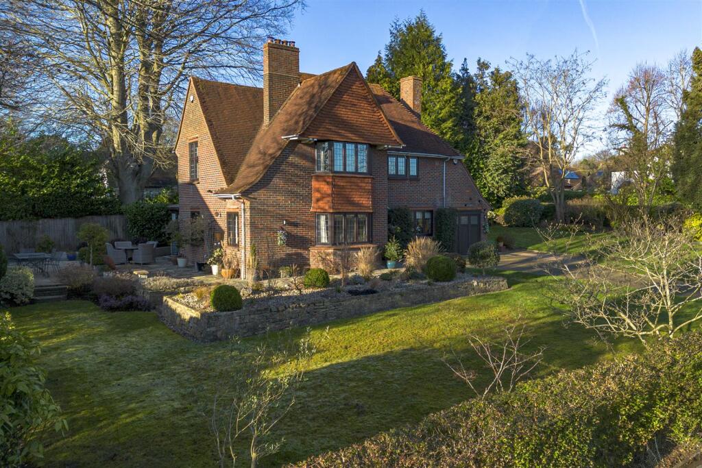 15 Pretoria Rd, HP13 6QW Drone-2.jpg