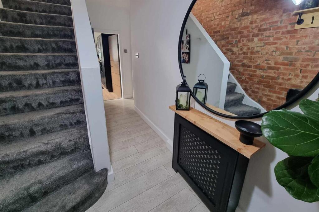 Entrance Hall.jpg