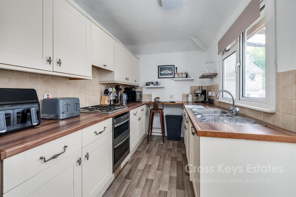 Fitted Kitchen