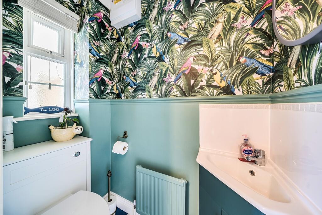 1357904-6-68df9a1638765