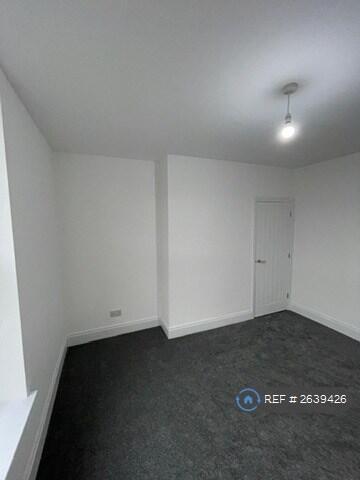 Spacious Bedrooms With Neutral Decor