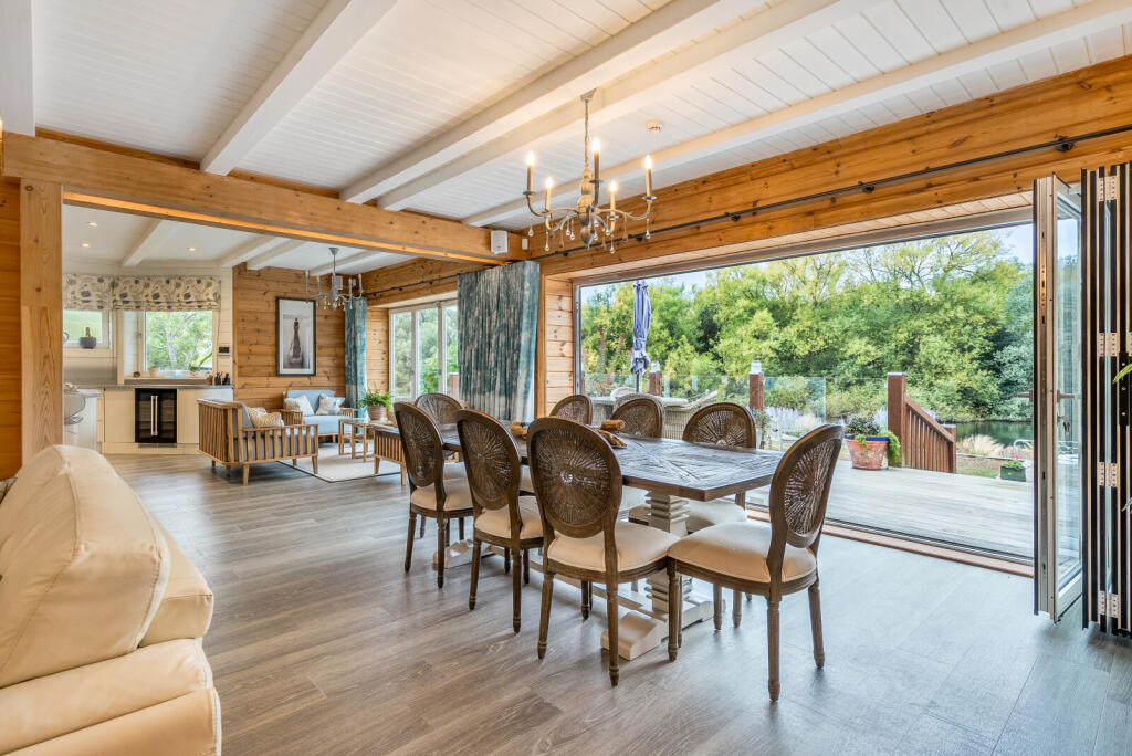 1355471-7-68caf83...