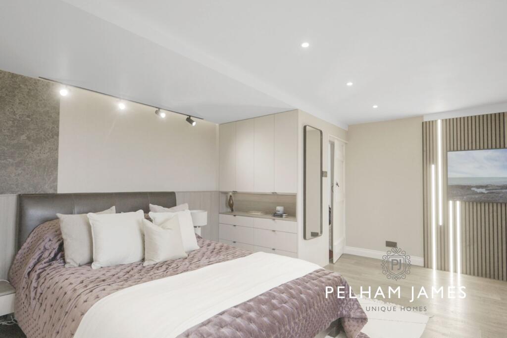 Principal Suite, The Old Well House, Ufford