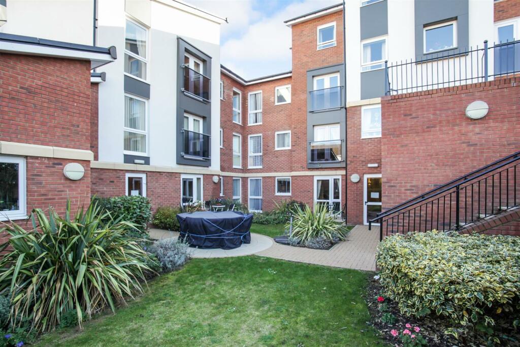 Homeowners Gardens..jpg