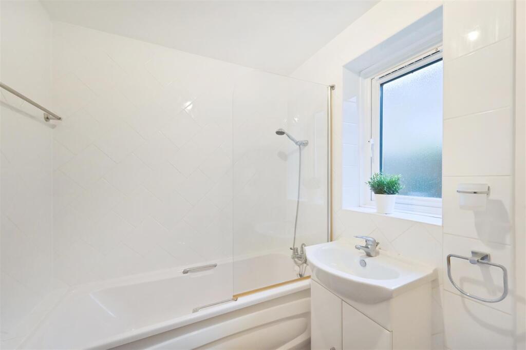 Ringwood-Gardens (4).JPG