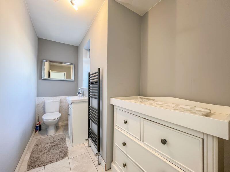 EN-SUITE WC