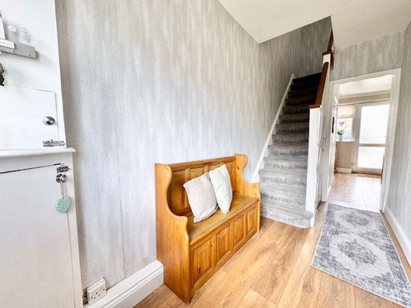 Entrance hall view 2