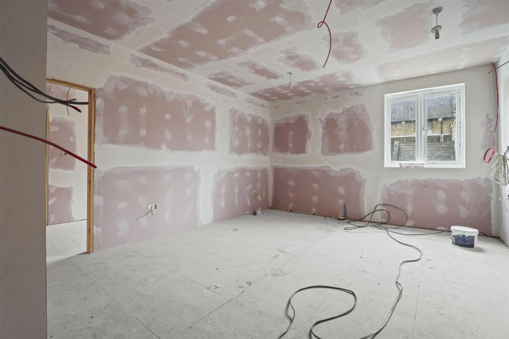 FLAT 3 KITCHEN/LOUNGE