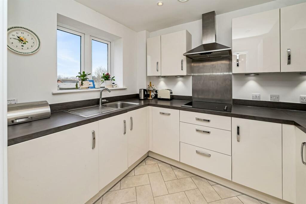 01-7155JPH-21 Blyton House 001 (1)-medium.jpg