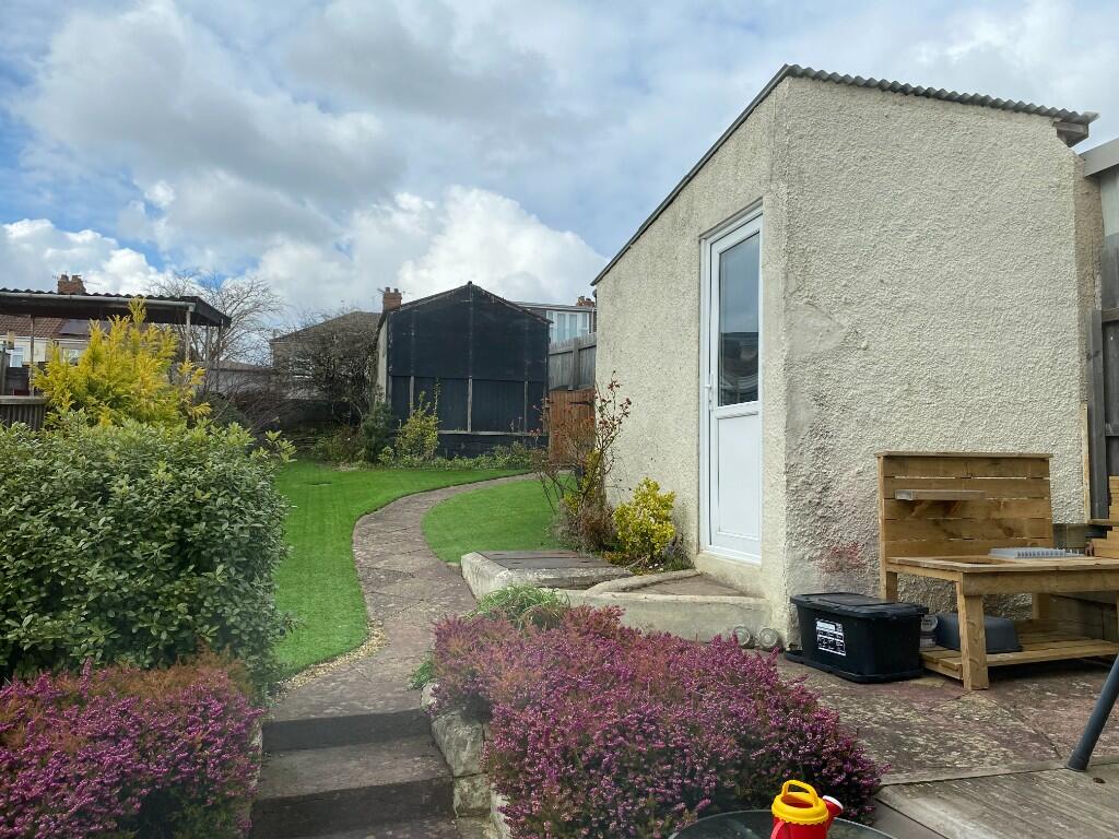 Garden to Rear