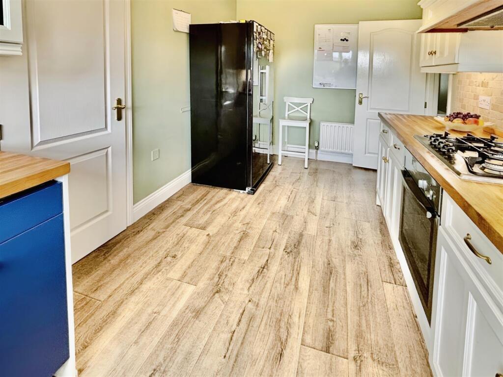 Kitchen/Breakfast Room