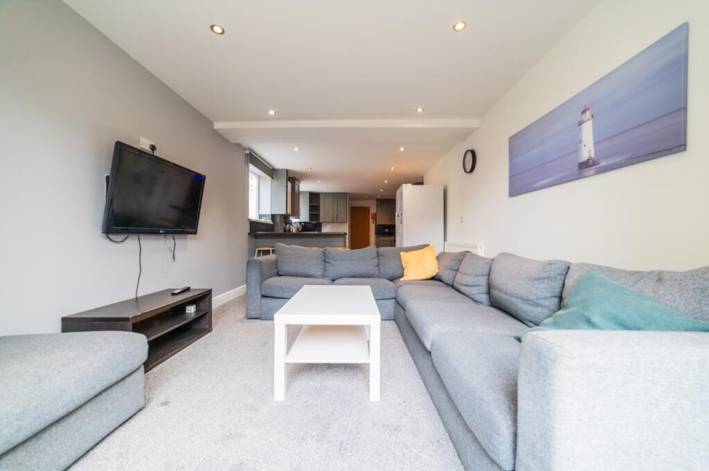 another student property from Award winning CPS HO