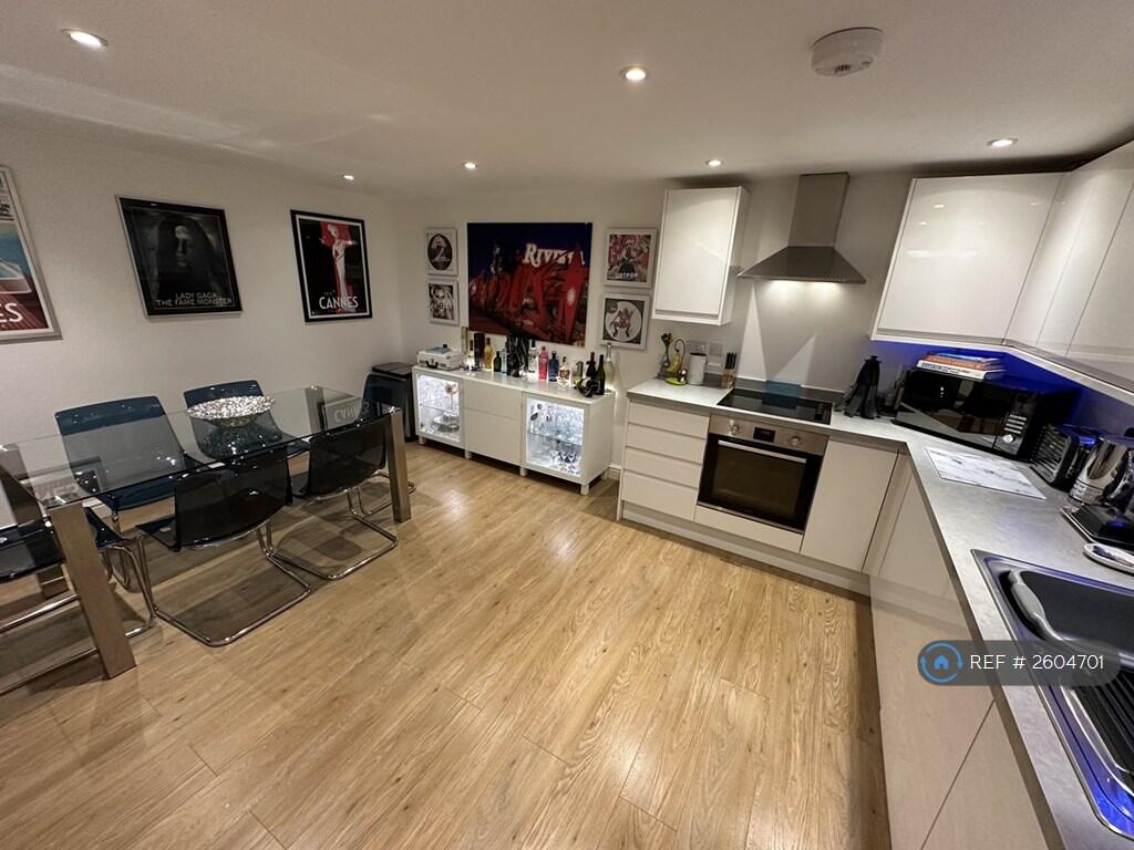 Kitchen (When Furnished)