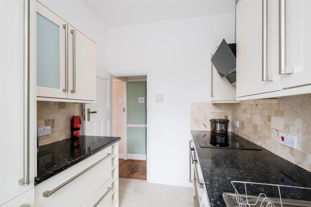 19 Crawley Road-10_web.jpg